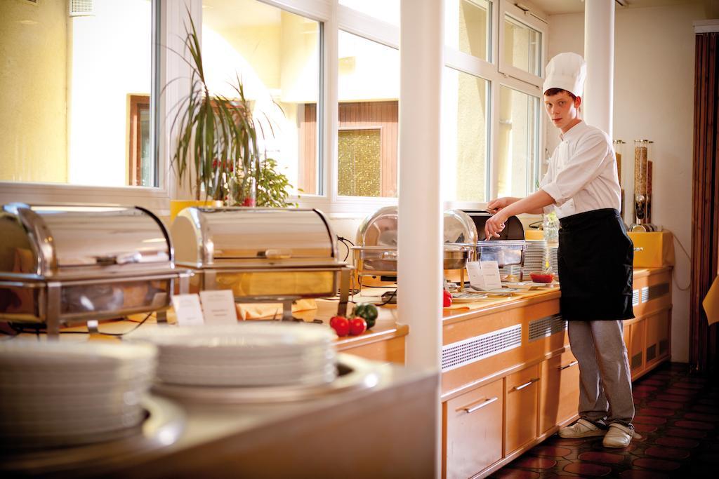 Hotel Restaurant Florianihof Mattersburg Extérieur photo
