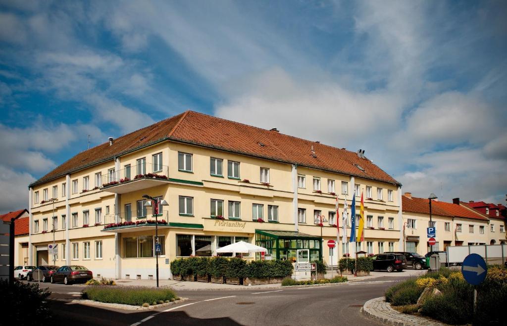 Hotel Restaurant Florianihof Mattersburg Extérieur photo