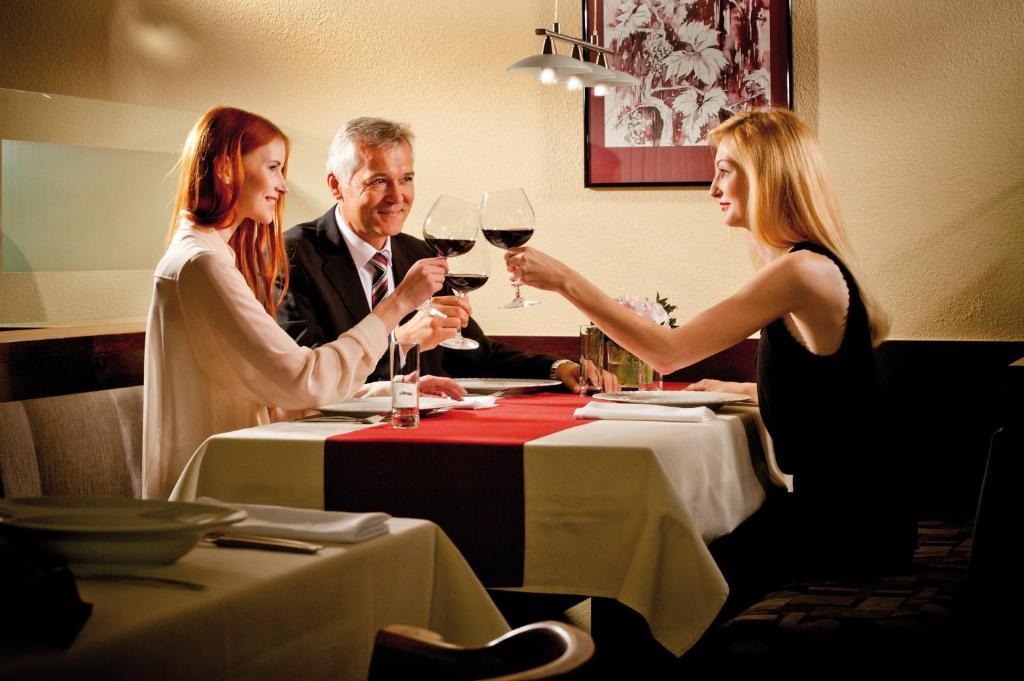 Hotel Restaurant Florianihof Mattersburg Extérieur photo