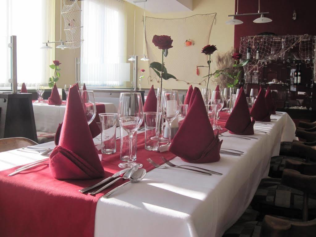 Hotel Restaurant Florianihof Mattersburg Extérieur photo